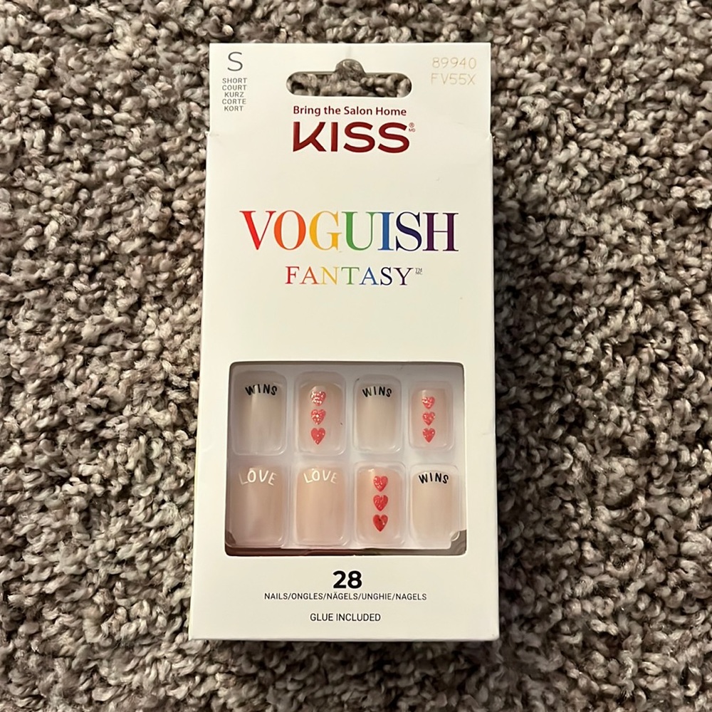 Kiss Nails